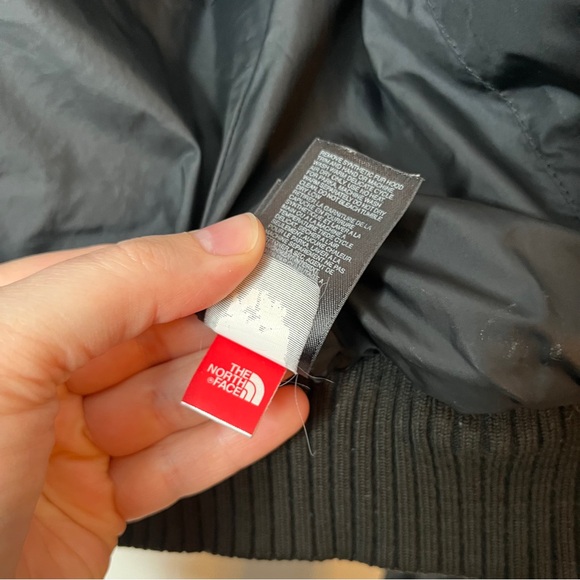 The North Face Black Hooded Puffer Jacket Cropped Down 550 Fill Women's S - Picture 7 of 11
